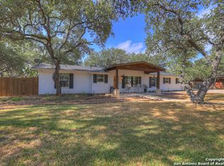 328 El Portal Dr, Hollywood Park, TX 78232