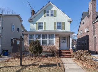 4648 157th St, Flushing, NY 11355