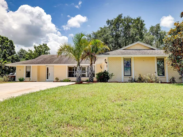 2269 SW Edison Circle, Port St Lucie, FL 34953