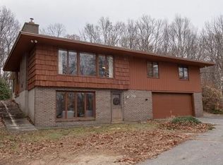 70 Dodge Rd, Sutton, MA 01590