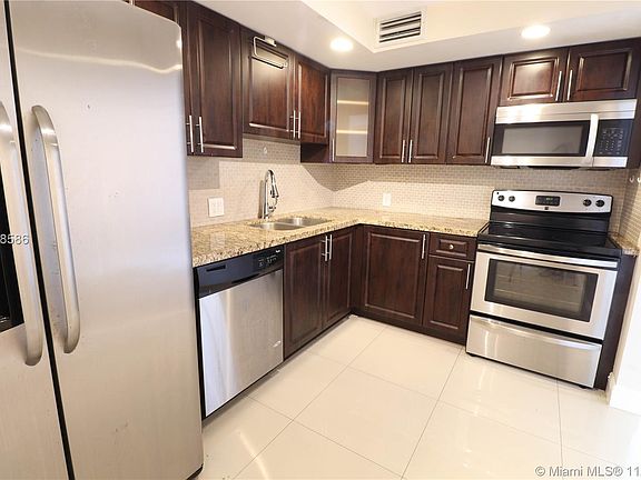 3rd image of 20335 N Country Club Dr APT 803