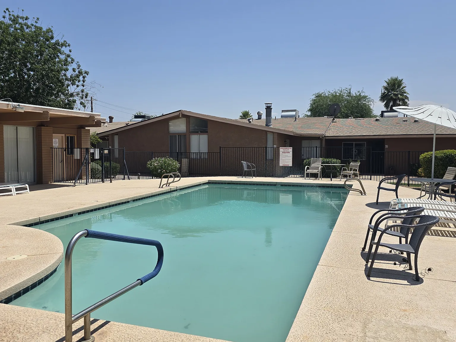 1718 E Campbell Ave — Photo 3