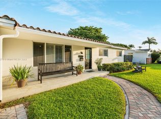 6601 SW 49th Ter, South Miami, FL 33155