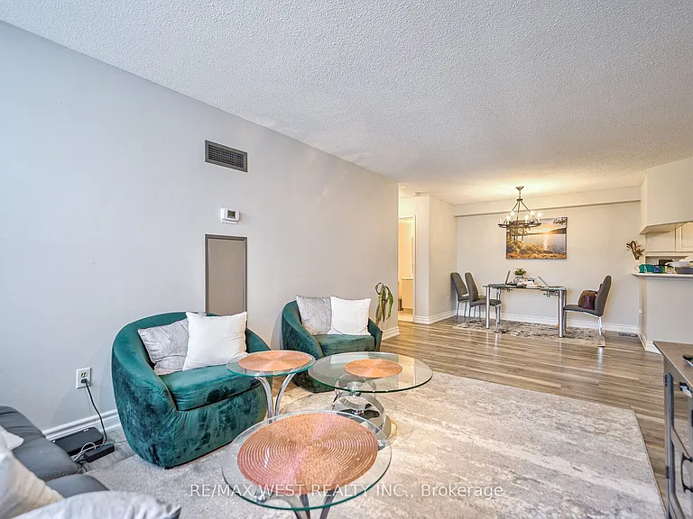 250 Webb Dr #503 — Photo 16