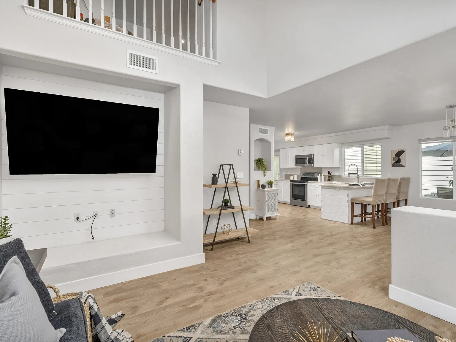 3 bed, 2.5 bath, 1709 sqft, $3,000 — Photo 4