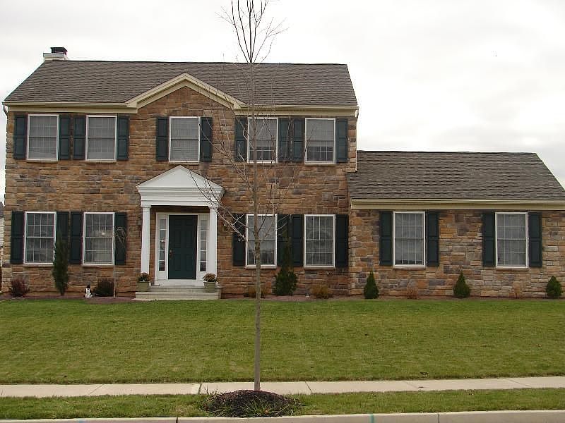 2nd image of 1211 Foxview Dr