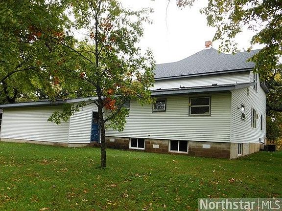 2nd image of 541 Oak St