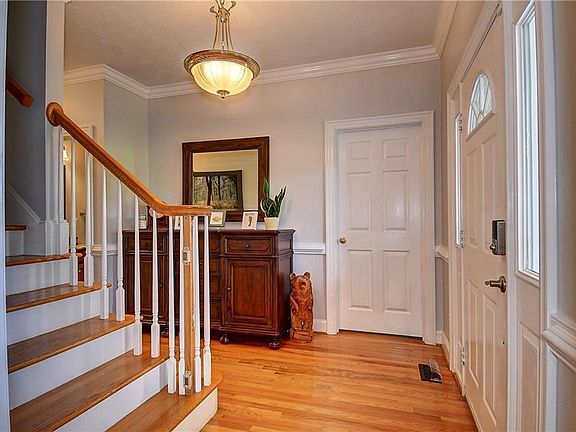 5th image of 4340 Lake Prince Dr