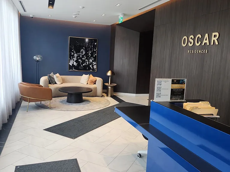 500 Dupont St #410 — Photo 1