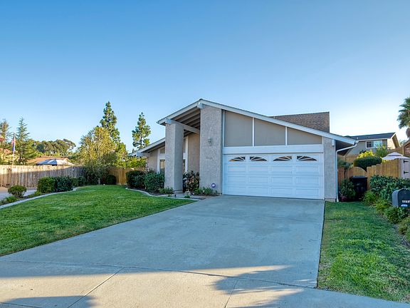 3rd image of 11527 Danza Cir
