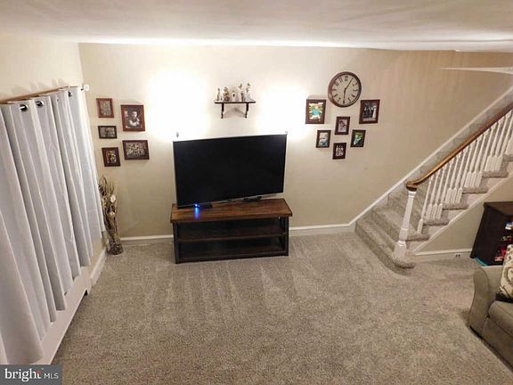 3rd image of 3424 Shelmire Ave