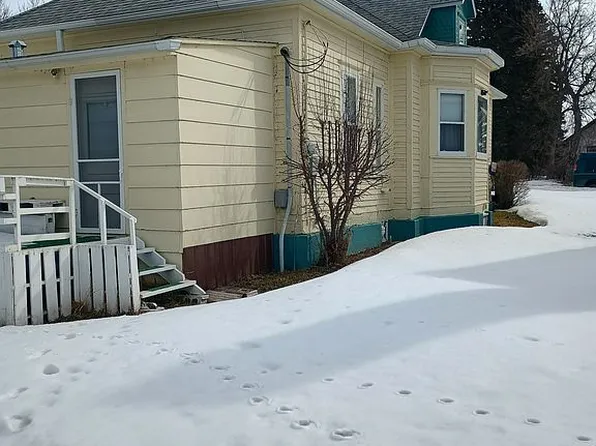 1008 7th St, Langdon, ND 58249