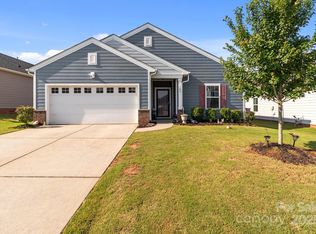 185 Willow Valley Dr, Mooresville, NC 28115