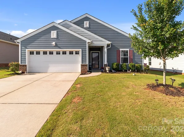 185 Willow Valley Dr, Mooresville, NC 28115