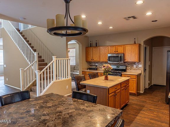 3rd image of 5402 N RATTLER Way