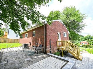 2826 James Dr UNIT 2, Alexandria, VA 22303