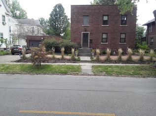 1112 W Edwards St #1, Springfield, IL 62704