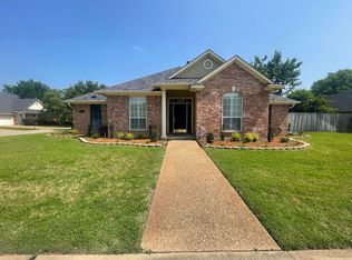920 Azalea Garden Dr, Shreveport, LA 71115