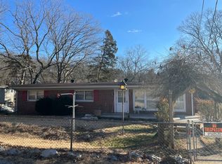 8405 Lake Dr, Cedar Hill, MO