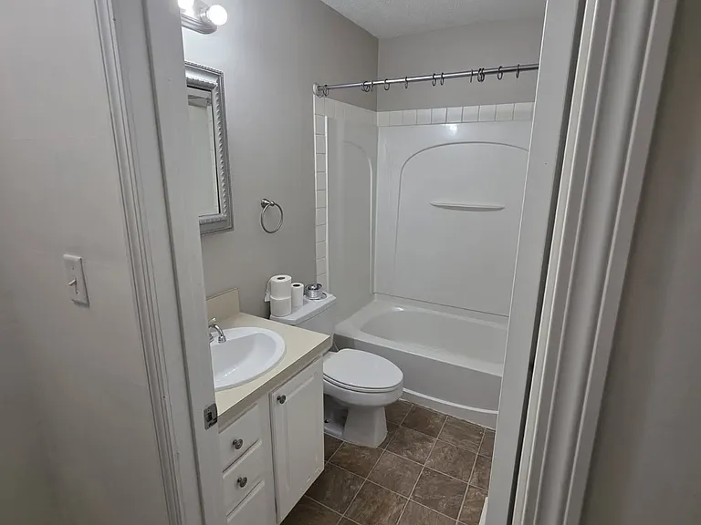 4794 Wendler Blvd — Photo 12
