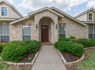 11042 Wallbrook Dr, Dallas, TX 75238