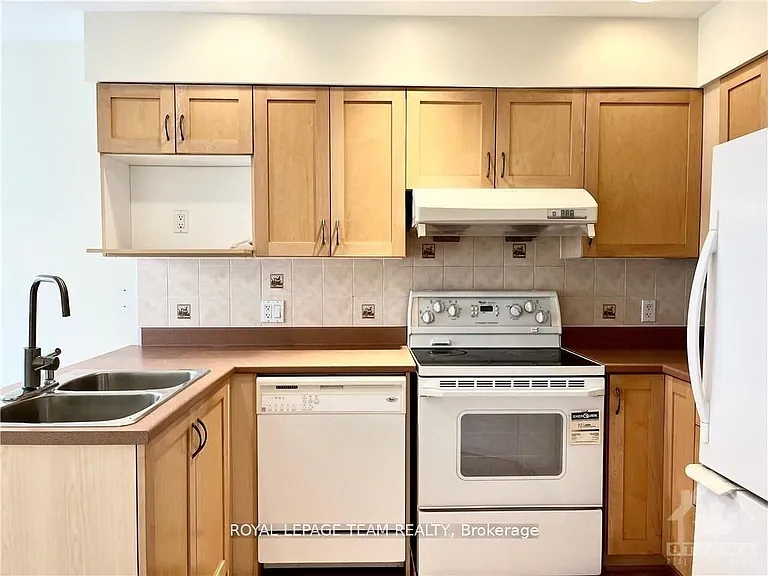 39 Bellrock Dr — Photo 11