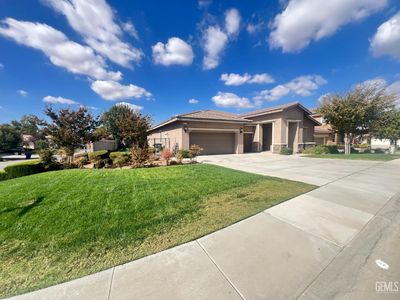 5000 Grand Cypress Way, Bakersfield, CA, 93306