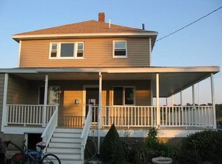 221 Nantasket Rd, Hull, MA 02045