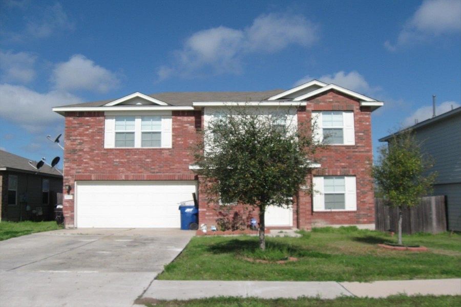 1st image of 18517 Great Falls Dr