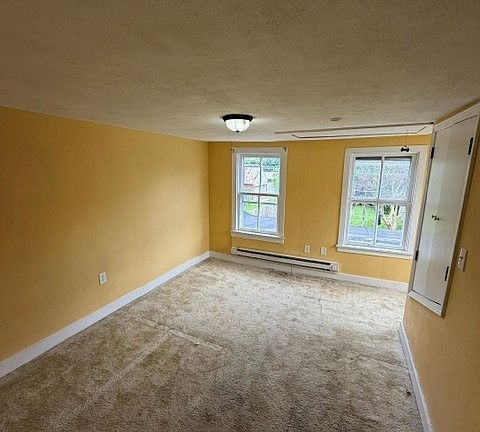5th image of 123 W King St