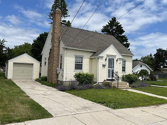 2nd image of 2112 30 STREET
