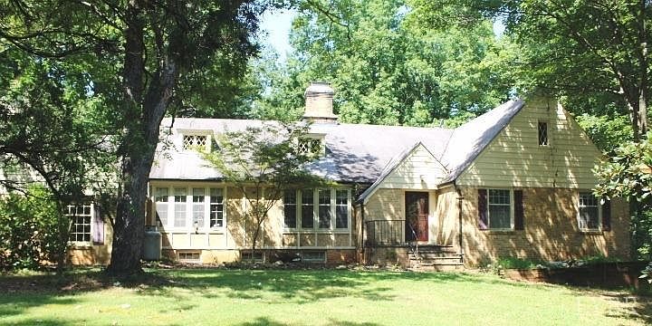 1st image of 1260 Fair Oaks Ln