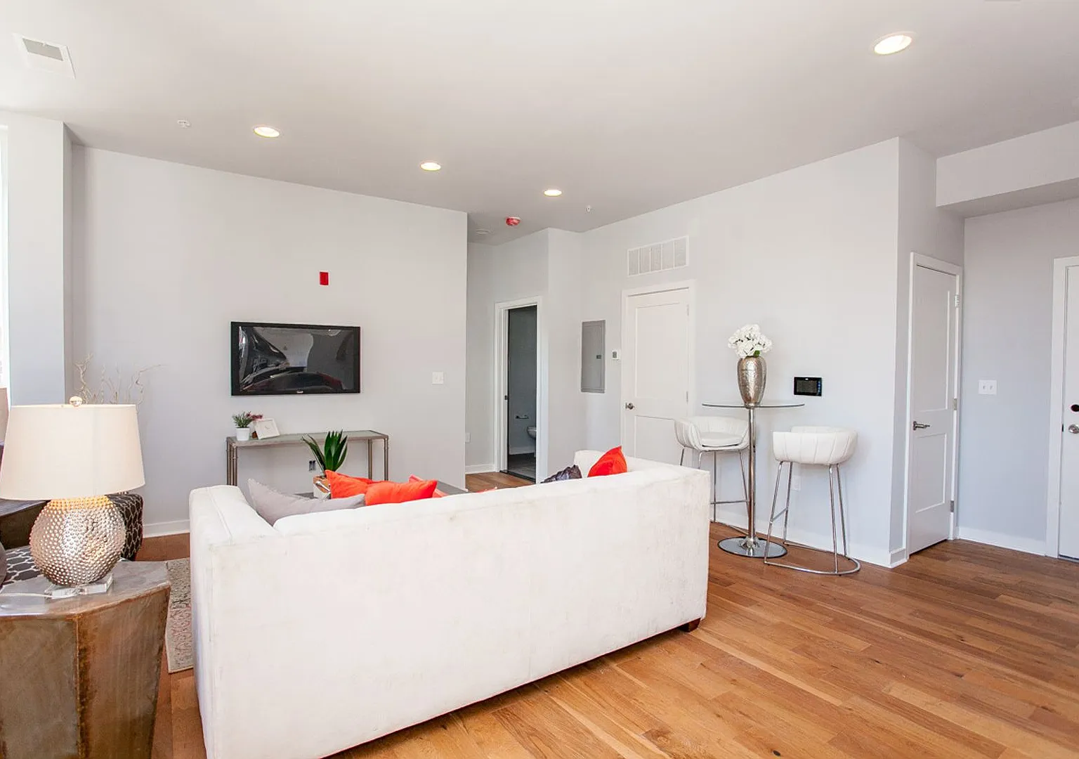 5938 Henry Ave LLC — Photo 4