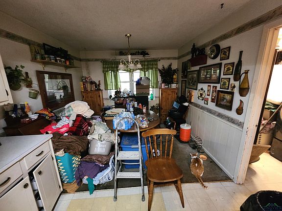 5th image of 2813 Emerald Dr