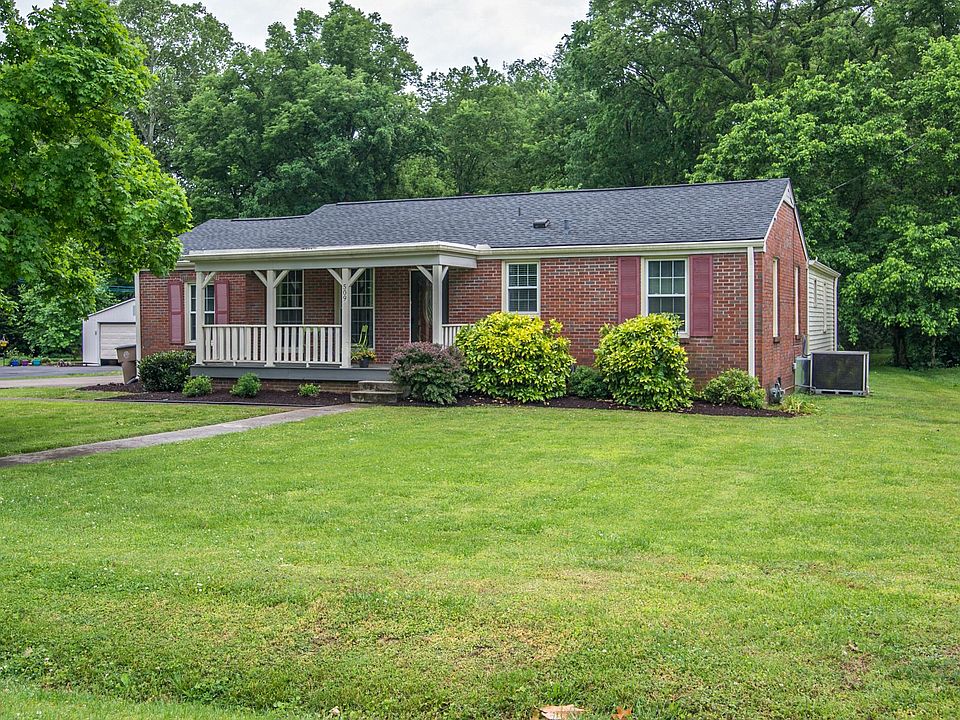 1st image of 509 Arrowwood Dr
