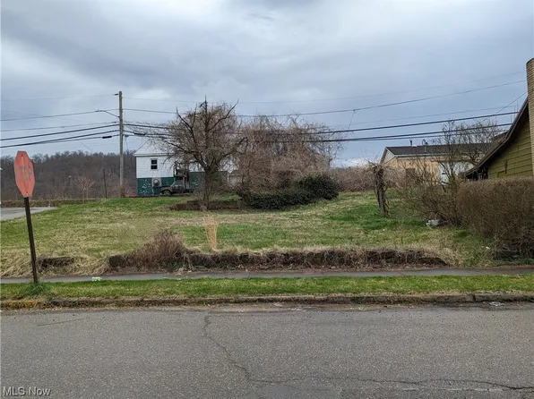 1502 Commerce St, Wellsville, OH 43968