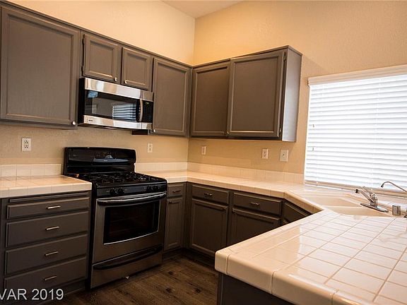 4th image of 2236 Warm Walnut Dr