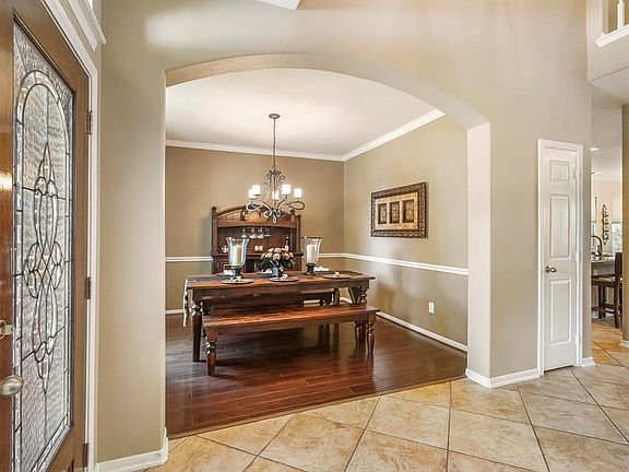 4th image of 10511 Heritage Trail Ct
