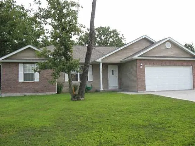 21057 Larson Rd — Photo 1