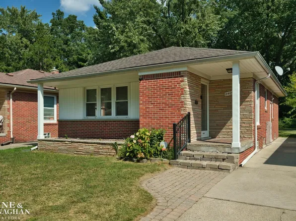 24060 Oneida St, Oak Park, MI 48237