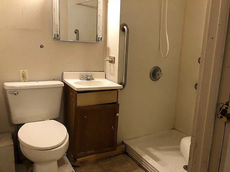 230 Polk St — Photo 11