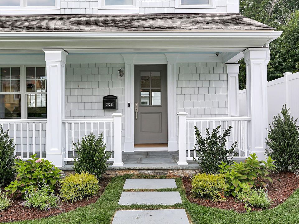 1st image of 257 Bruce Park Ave #B