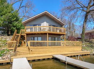 52689 Sheridan Rd, Paw Paw, MI 49079