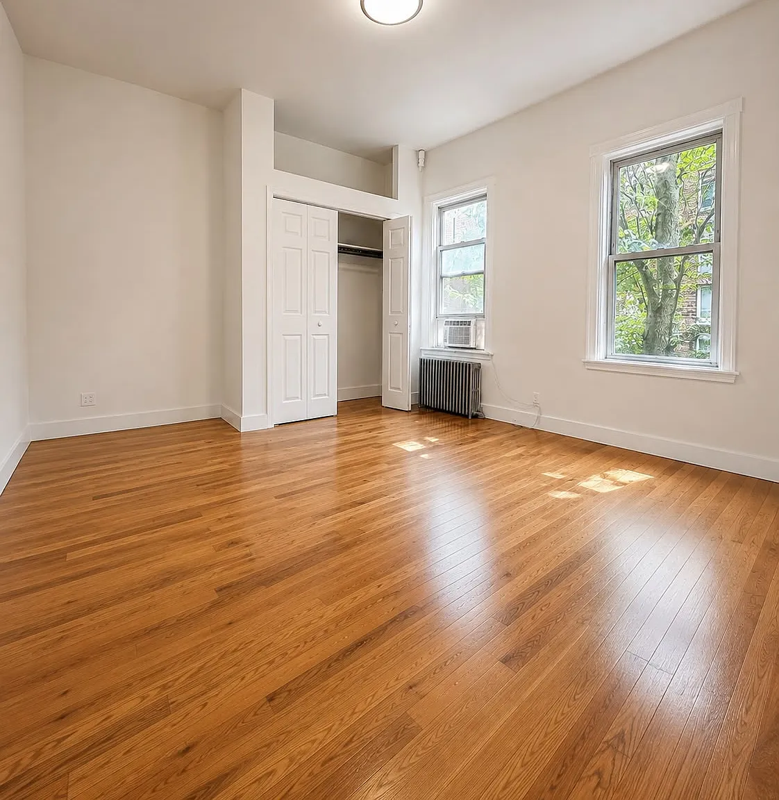 948 41st Street — Photo 3