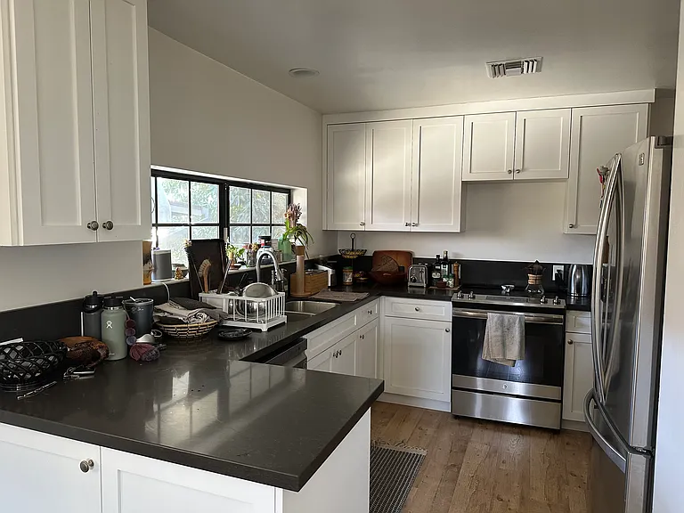 1120 Rosario Dr — Photo 5