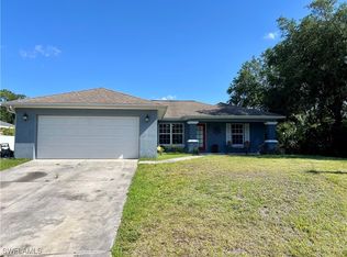 2502 53rd St SW, Lehigh Acres, FL 33976