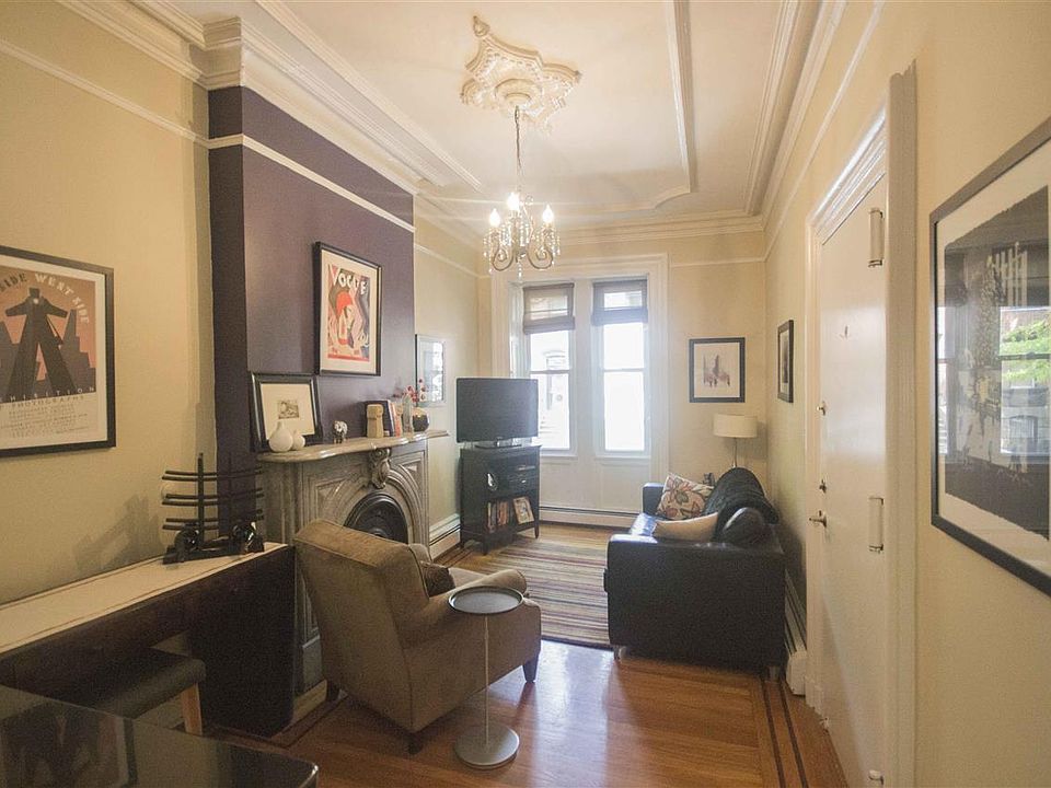 1st image of 909 Garden St #2
