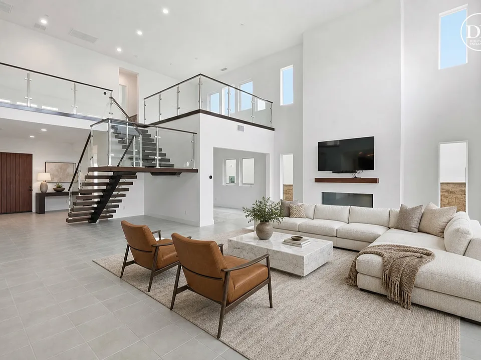 20568 Edgewood Ct