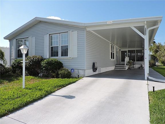 3rd image of 1006 Oriole Cir