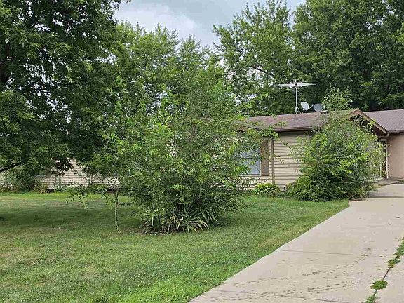 5th image of 13480 190th Ave